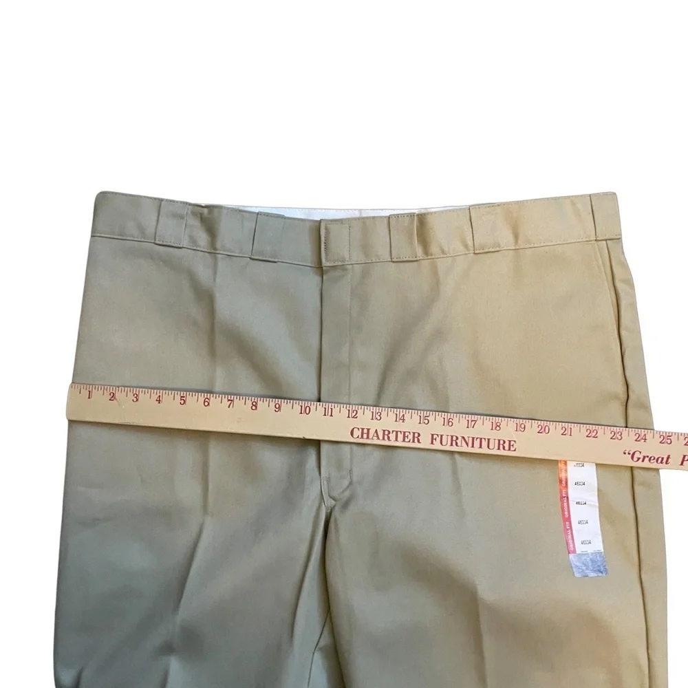 Dickies 874 Men Original work khakis. Size 46/34